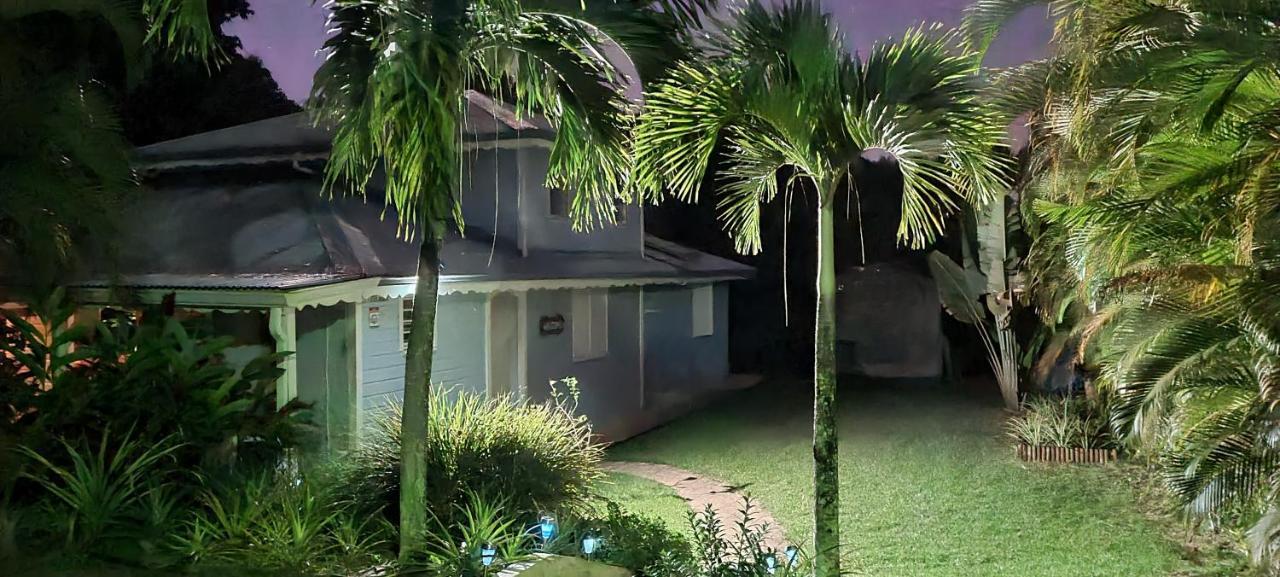 Gite Kaz A Topaze, Piscine, Jardin Tropical Sainte-Rose Exterior photo