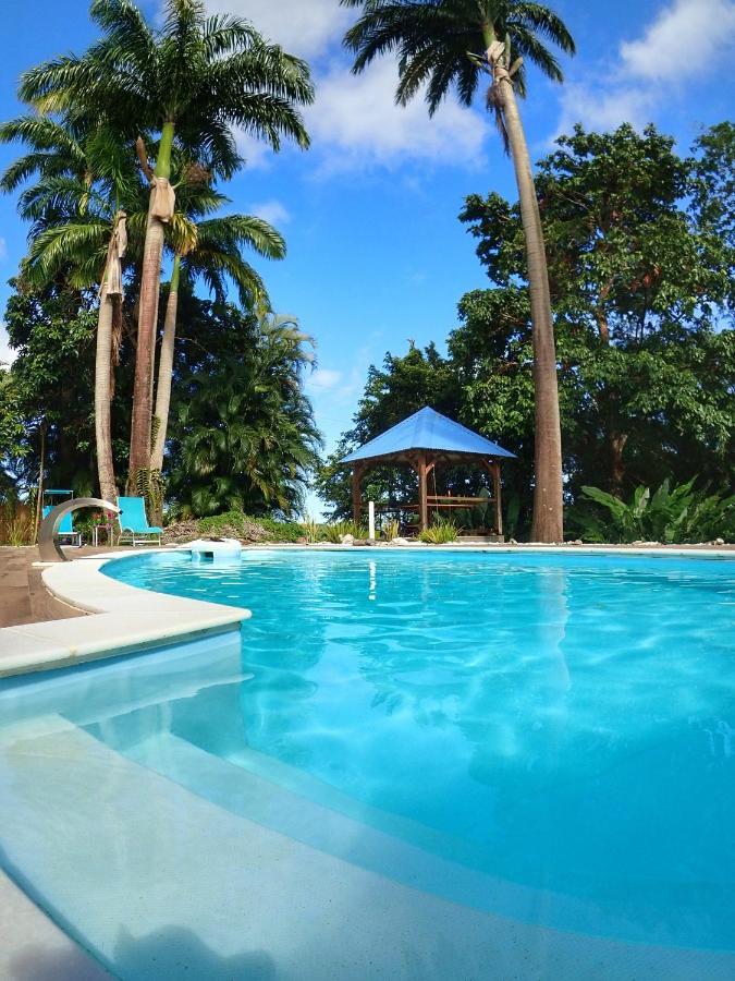 Gite Kaz A Topaze, Piscine, Jardin Tropical Sainte-Rose Exterior photo