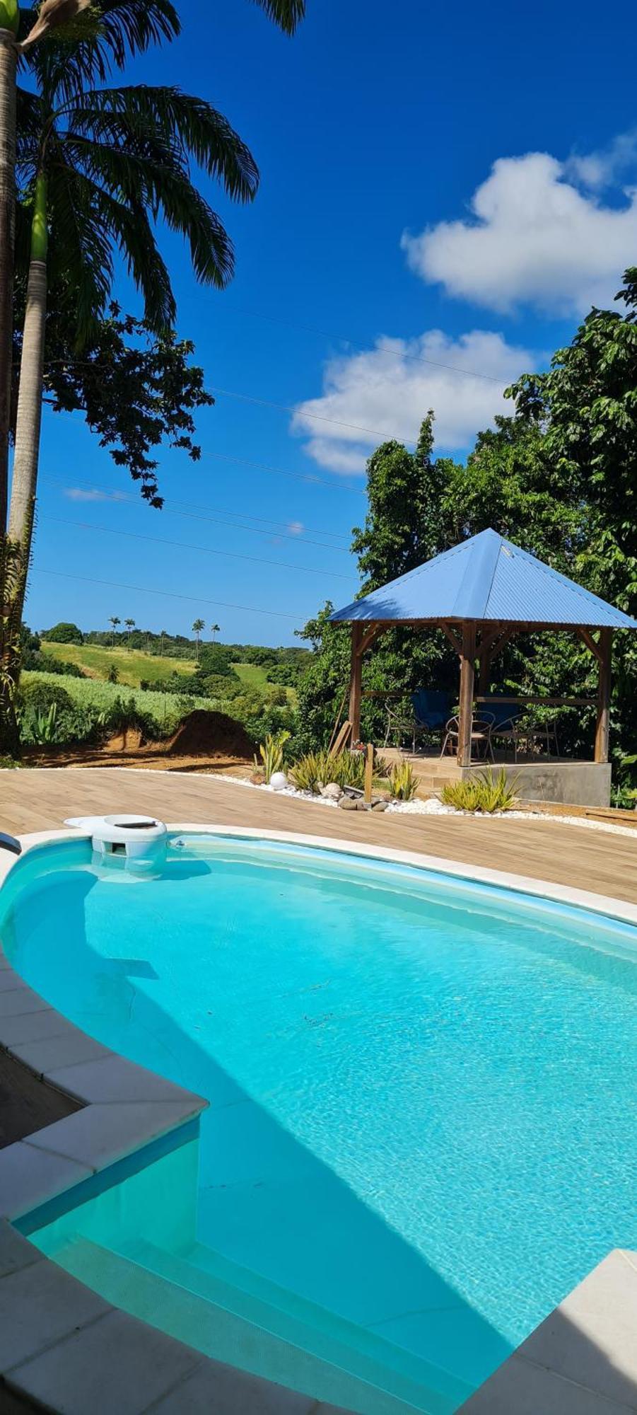 Gite Kaz A Topaze, Piscine, Jardin Tropical Sainte-Rose Exterior photo