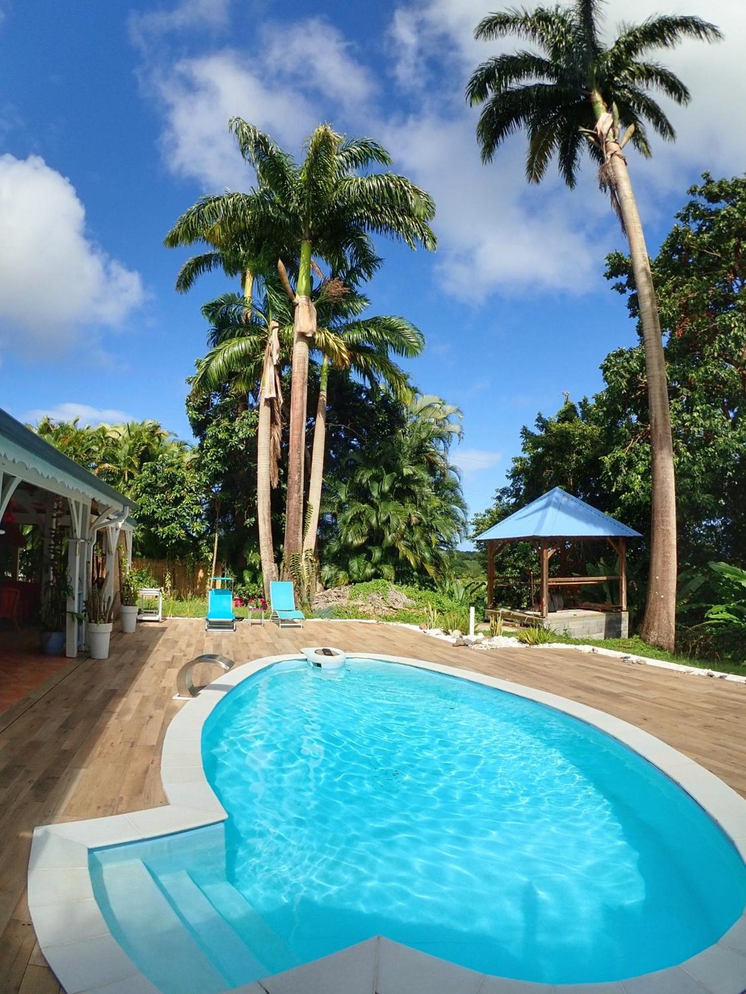 Gite Kaz A Topaze, Piscine, Jardin Tropical Sainte-Rose Exterior photo